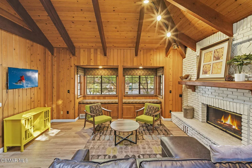 814 Crestwood Drive, Big Bear, California 92315 home-pic-4