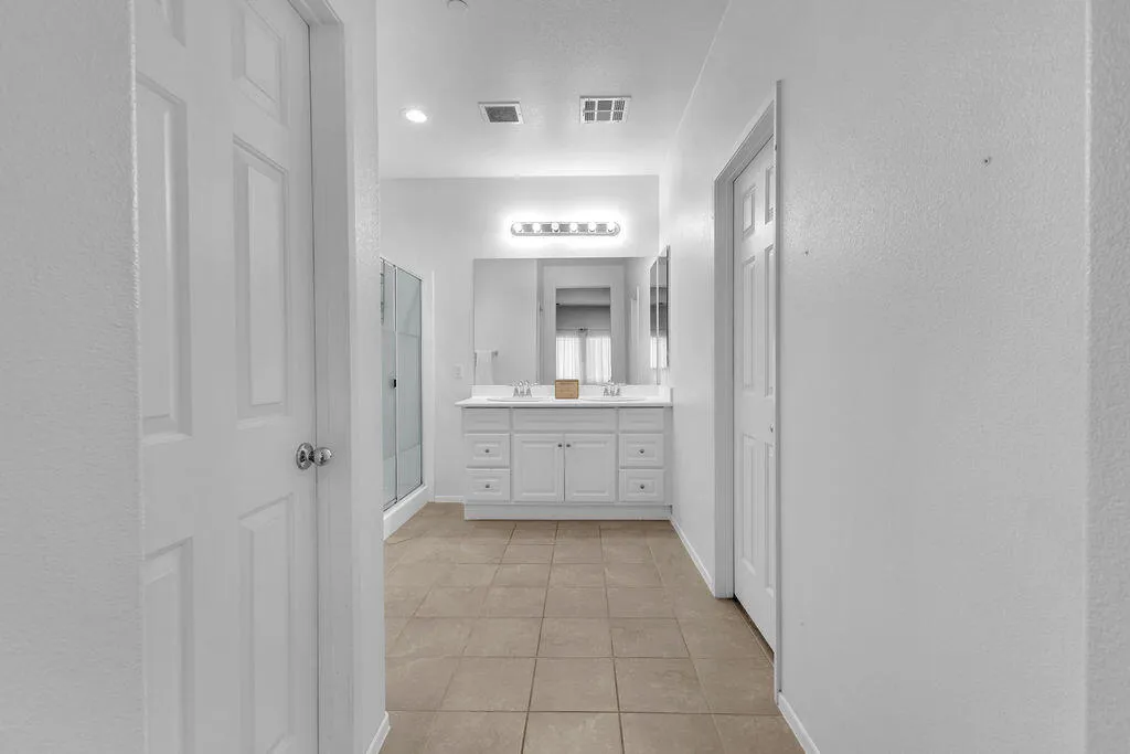 42727 Saint Lucia Street, Indio, California 92203 home-pic-35