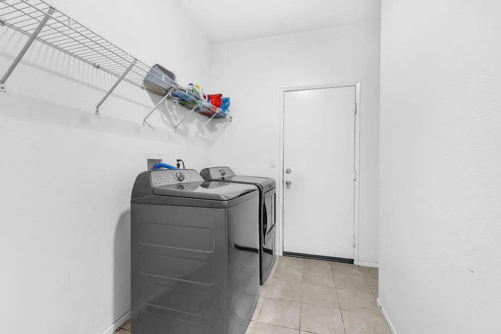 42727 Saint Lucia Street, Indio, California 92203 home-pic-26