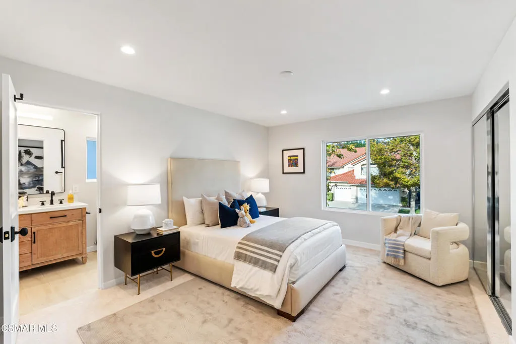 5034 Evanwood Avenue, Oak Park, California 91377 home-pic-43