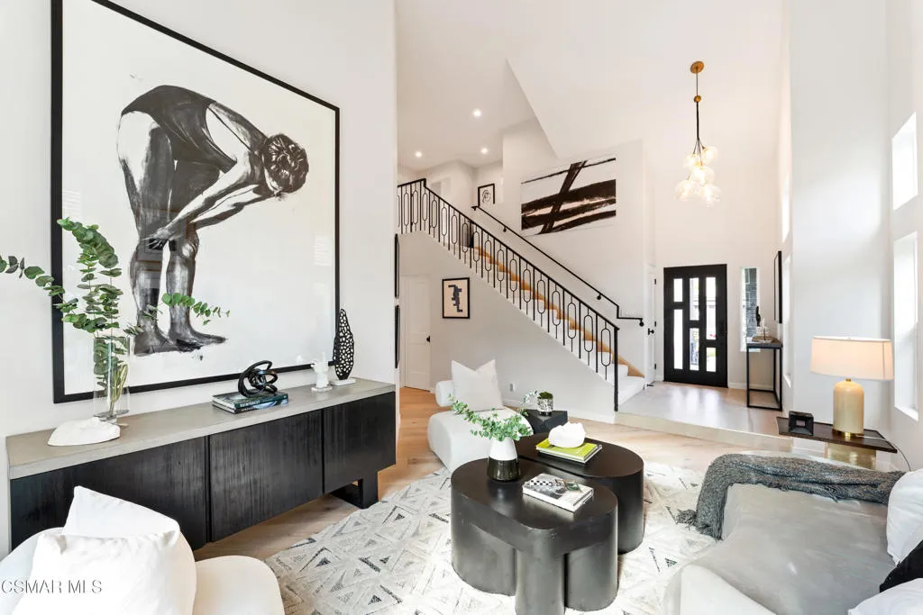 5034 Evanwood Avenue, Oak Park, California 91377 home-pic-14