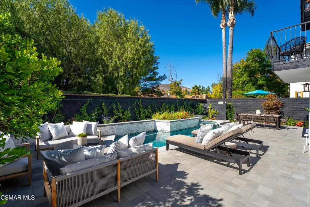 5034 Evanwood Avenue, Oak Park, California 91377 home-pic-26