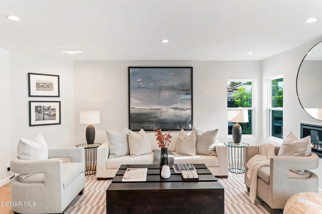 5034 Evanwood Avenue, Oak Park, California 91377 home-pic-32