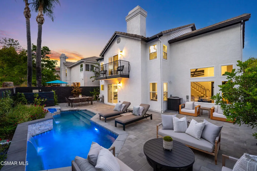 5034 Evanwood Avenue, Oak Park, California 91377 home-pic-3