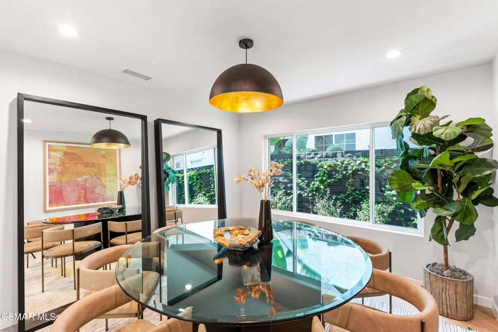 5034 Evanwood Avenue, Oak Park, California 91377 home-pic-17