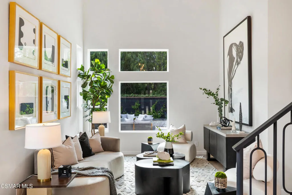 5034 Evanwood Avenue, Oak Park, California 91377 home-pic-10