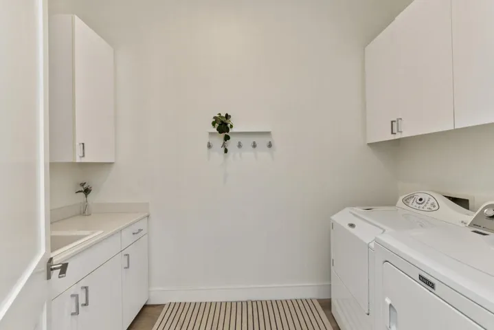 27-Laundry Room
