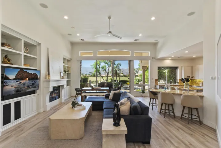 08-Living Room