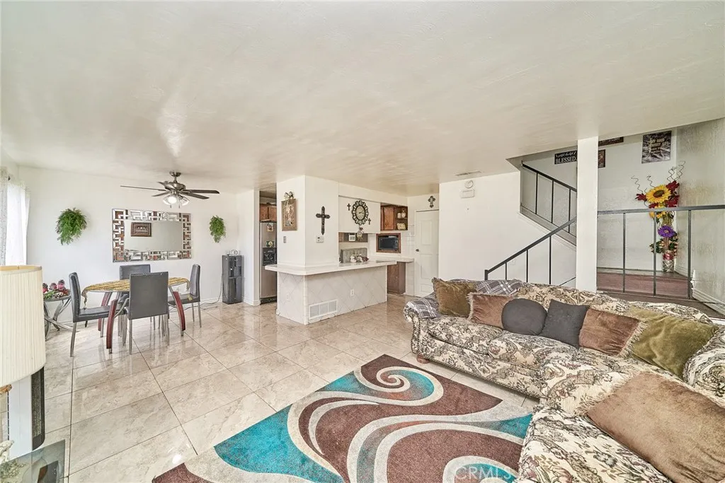 4801 Jackson Street C, Riverside, California 92503 home-pic-0