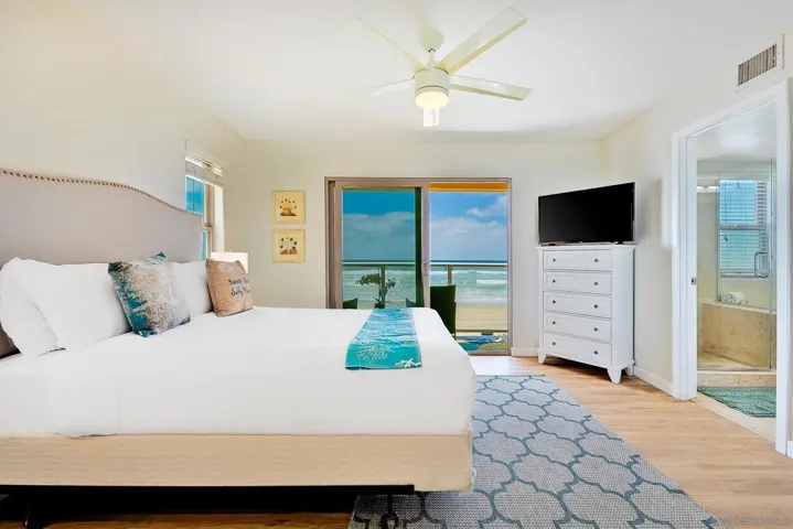 2nd floor Ocean Front Primary