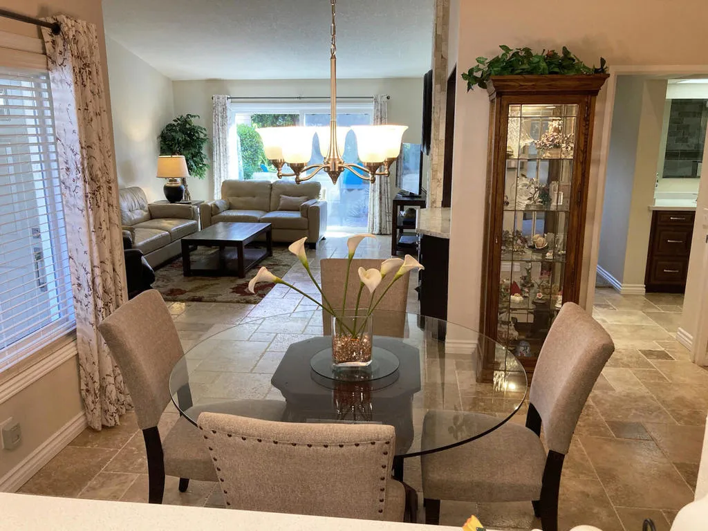 130 Desert Falls Drive E, Palm Desert, California 92211 home-pic-23