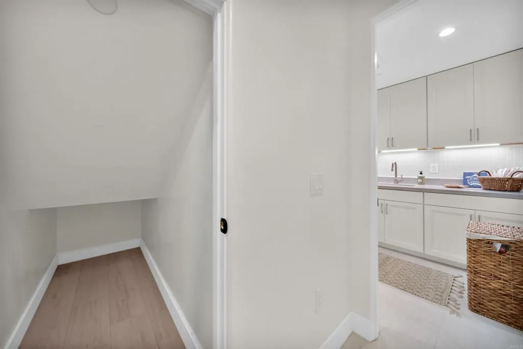 812 N Cleveland Street 1, Oceanside, California 92054 home-pic-44