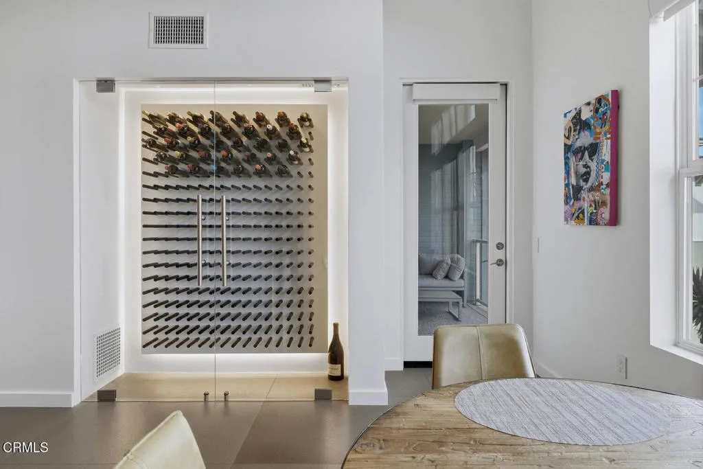 1572 Seabridge Lane, Oxnard, California 93035 home-pic-9