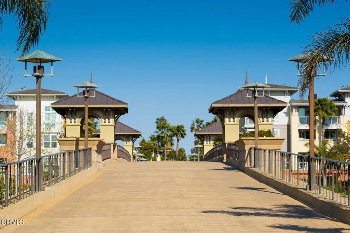 001_03_seabridge