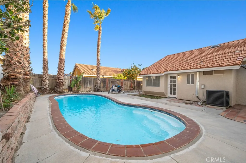 25306 Howard, Hemet, California 92544 home-pic-10
