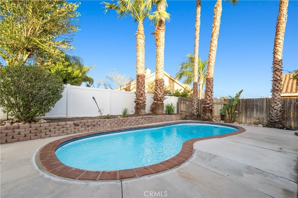 25306 Howard, Hemet, California 92544 home-pic-11