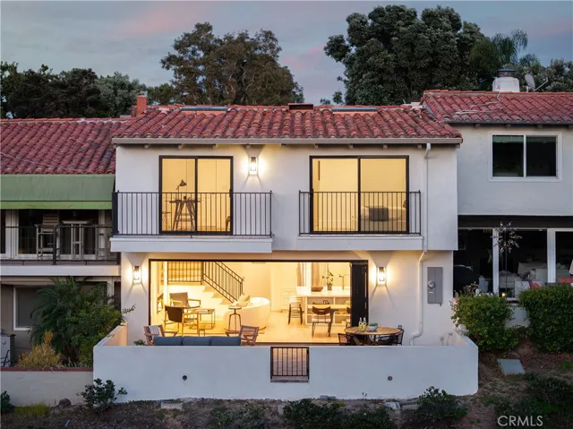 412 Vista Grande, Newport Beach, California 92660