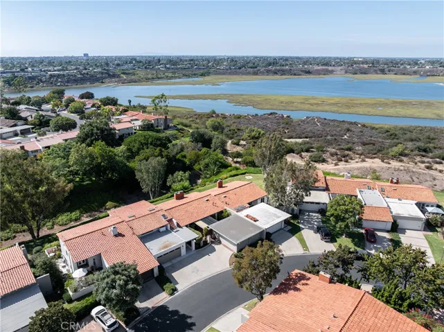 412 Vista Grande, Newport Beach, California 92660