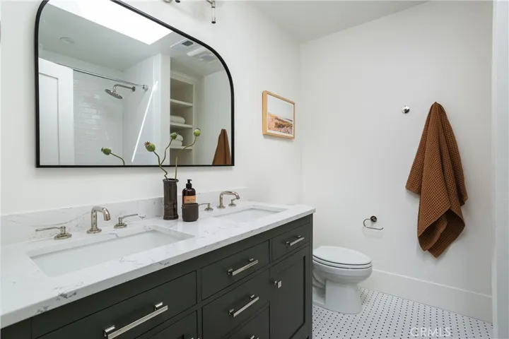 412 Vista Grande, Newport Beach, California 92660