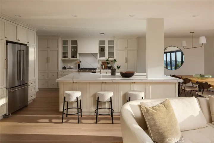 412 Vista Grande, Newport Beach, California 92660