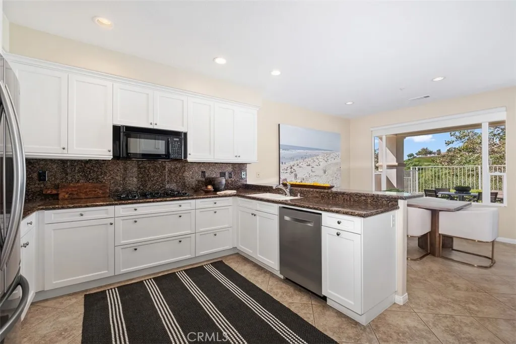68 Avenida Cristal, San Clemente, California 92673 home-pic-13