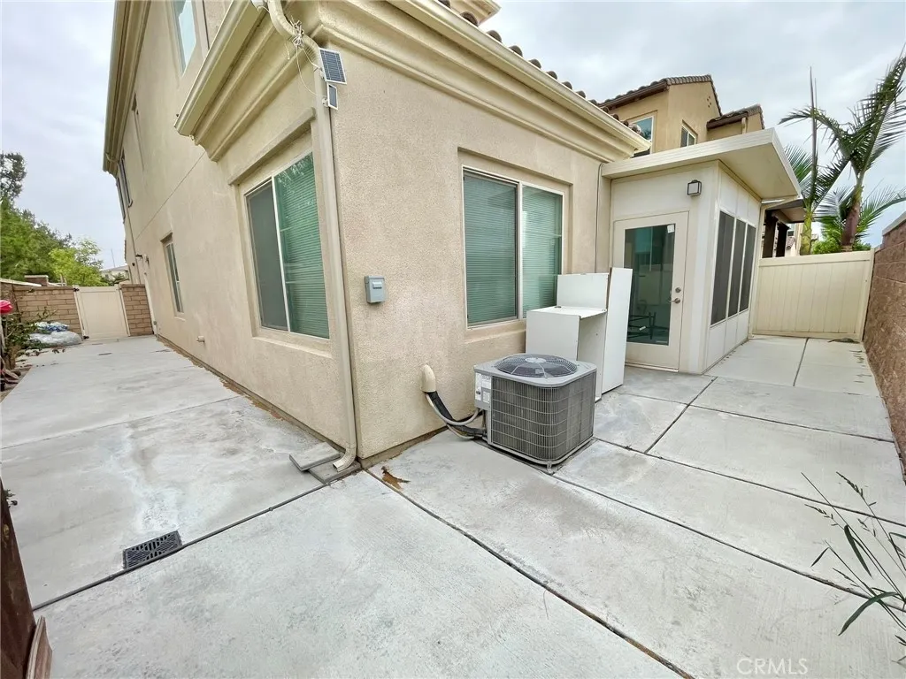 15714 Moonflower Ave, Chino, California 91708 home-pic-20