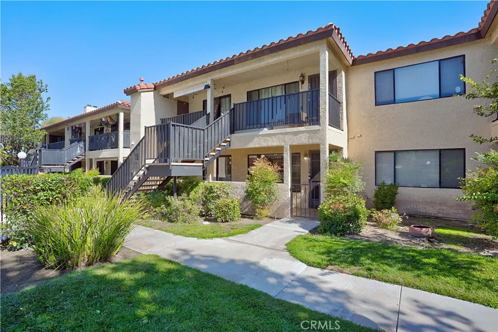 43131 Wall H, Hemet, California 92544 home-pic-0
