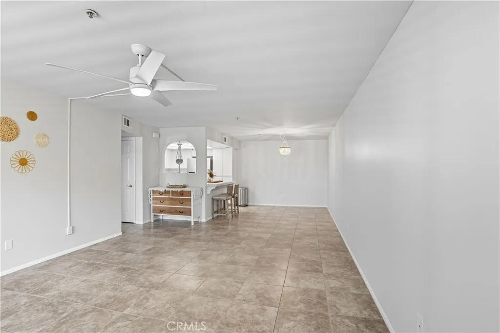 43131 Wall H, Hemet, California 92544 home-pic-4