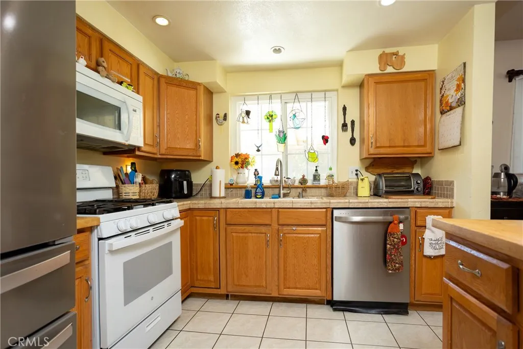 26699 Jackie Drive, Hemet, California 92544 home-pic-12