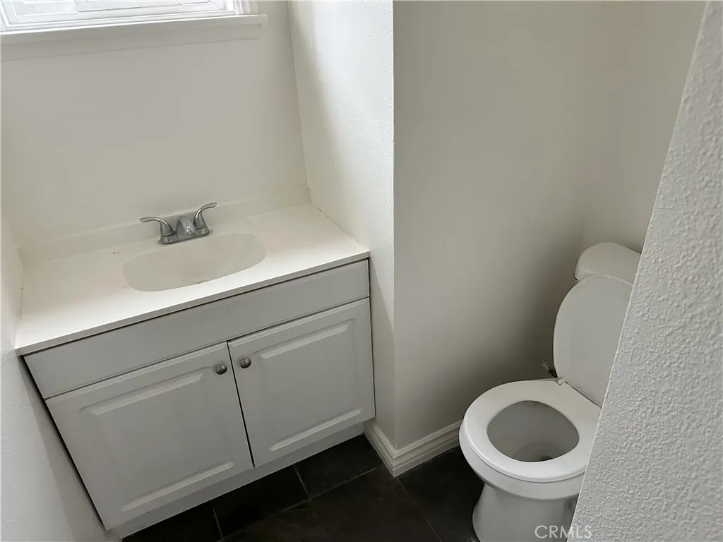 4115 St W 111th, Inglewood, California 90304 home-pic-28