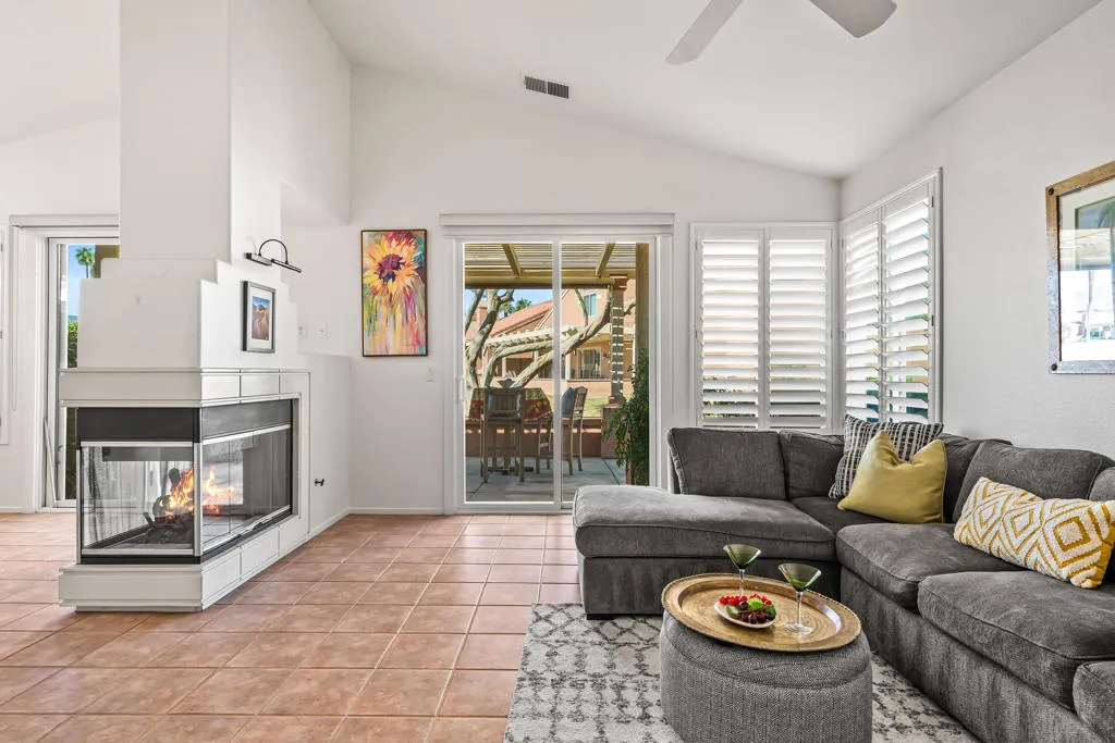 42405 Turqueries Avenue, Palm Desert, California 92211 home-pic-11