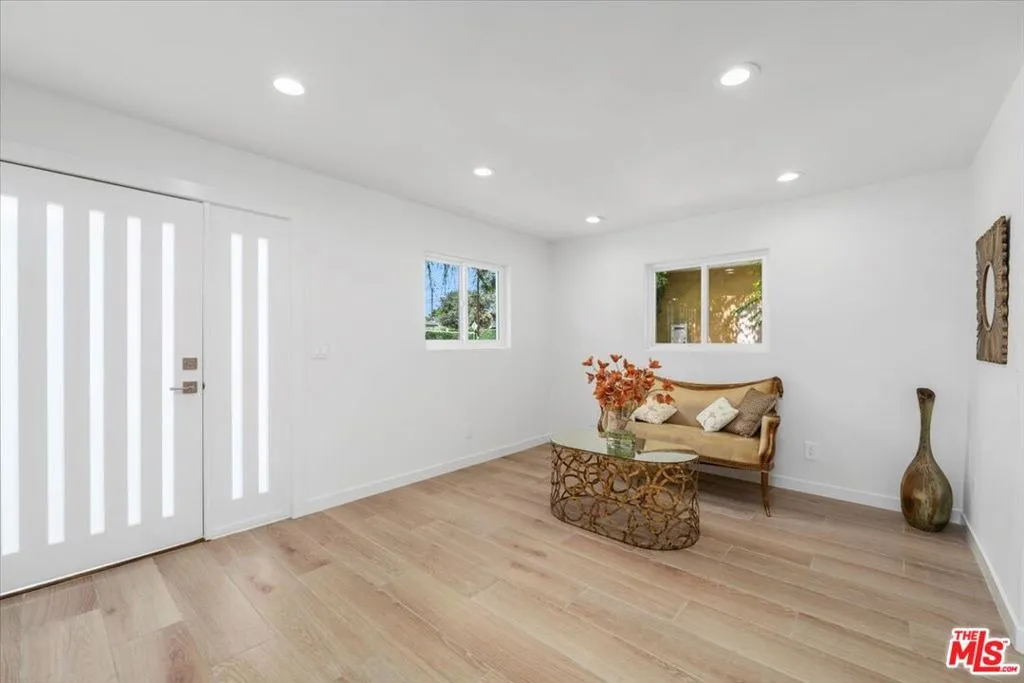 4544 Talofa Avenue, Toluca Lake, California 91602 home-pic-5