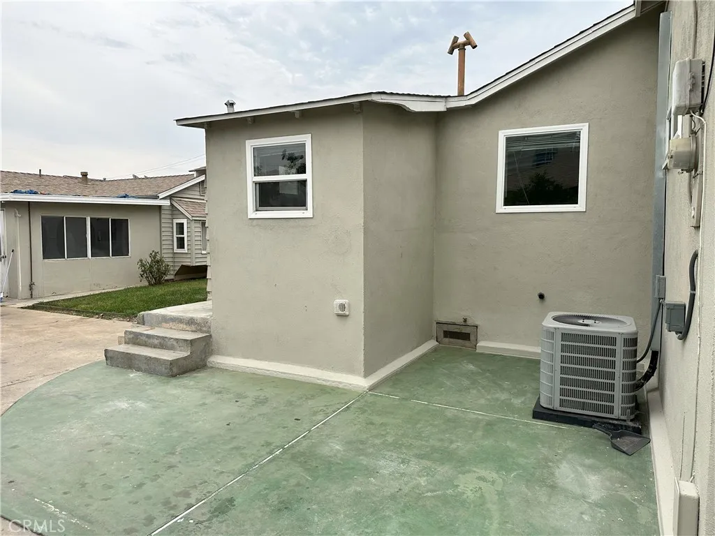 4115 St W 111th, Inglewood, California 90304 home-pic-20