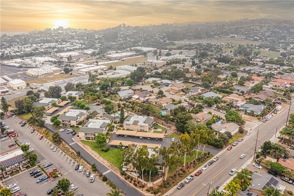 868 E Alvarado 7, Fallbrook, California 92028 home-pic-7