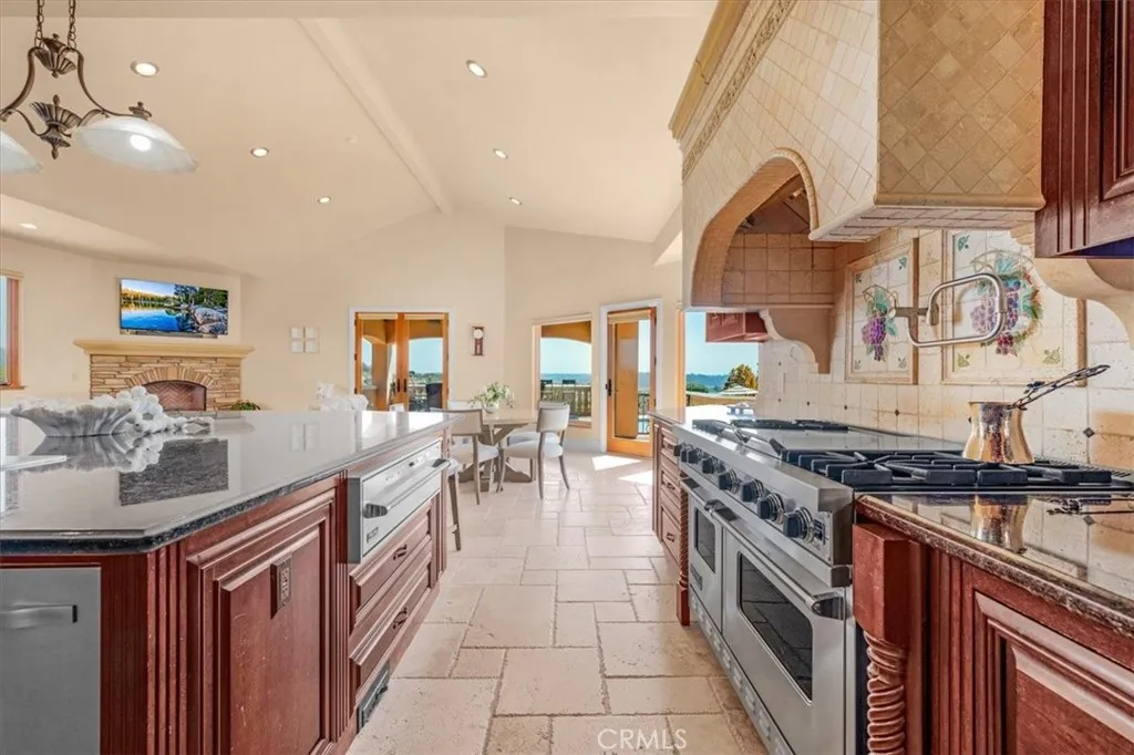 413 Via Bandolero, Arroyo Grande, California 93420 home-pic-33