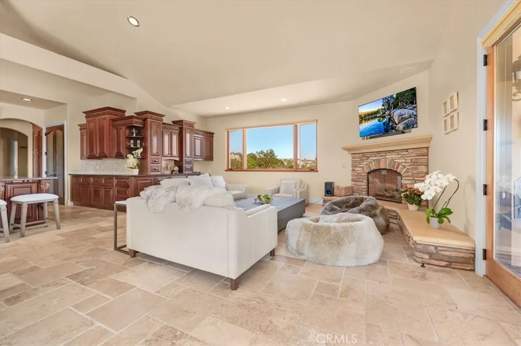 413 Via Bandolero, Arroyo Grande, California 93420 home-pic-36