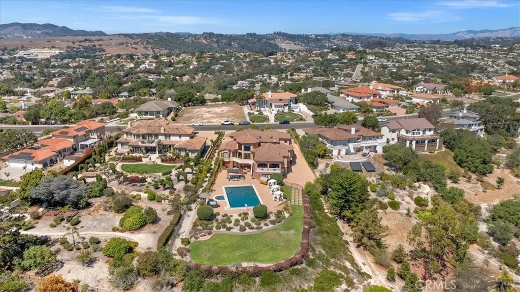 413 Via Bandolero, Arroyo Grande, California 93420 home-pic-2