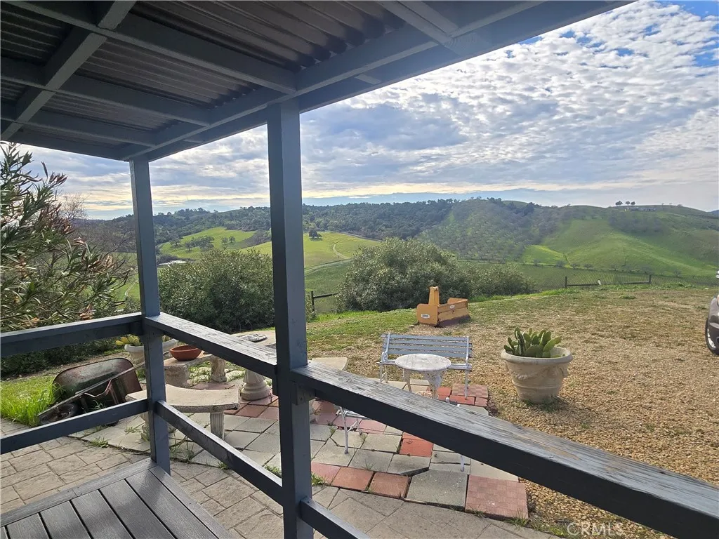 9308 Chimney Rock Road, Paso Robles, California 93446 home-pic-5