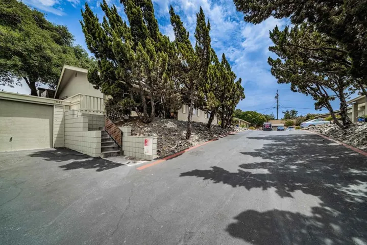 1037 51 Meadowlake Drive, Vista, California 92084