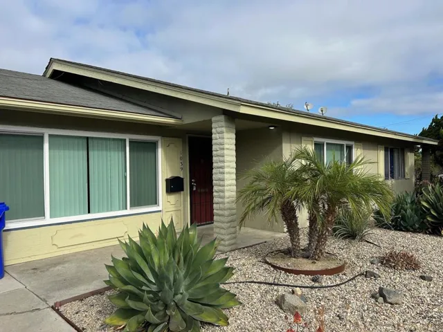 1037 51 Meadowlake Drive, Vista, California 92084