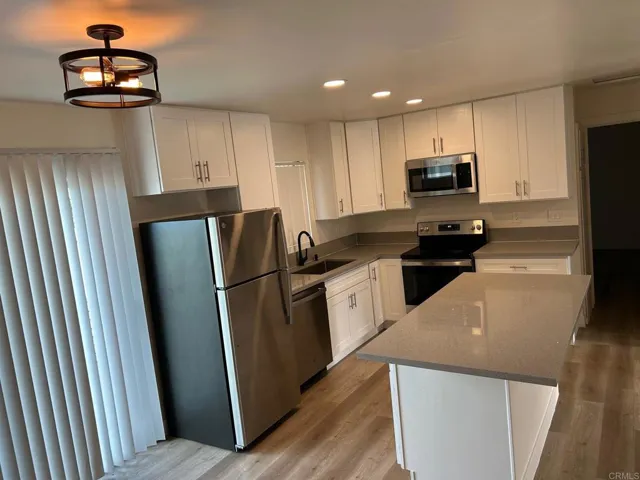 1037 51 Meadowlake Drive, Vista, California 92084