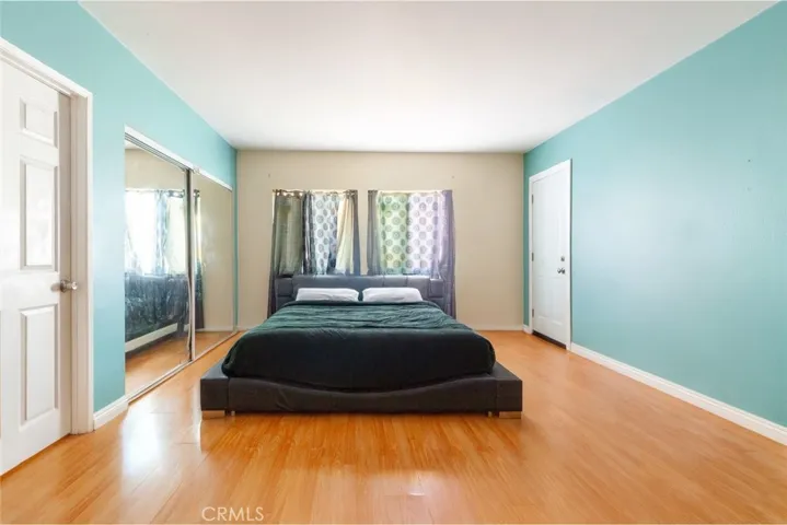 7545 White Oak, Reseda, California 91335