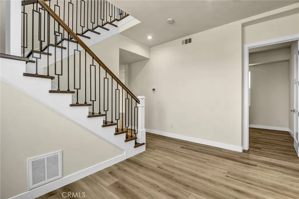 681 Castlehill Drive, Walnut, California 91789 home-pic-12