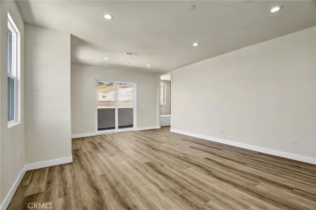 681 Castlehill Drive, Walnut, California 91789 home-pic-14