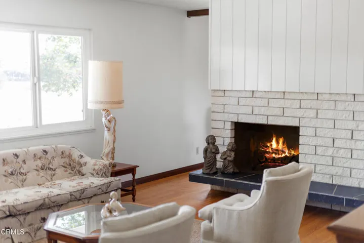 2465 Grand Ave Web-15
