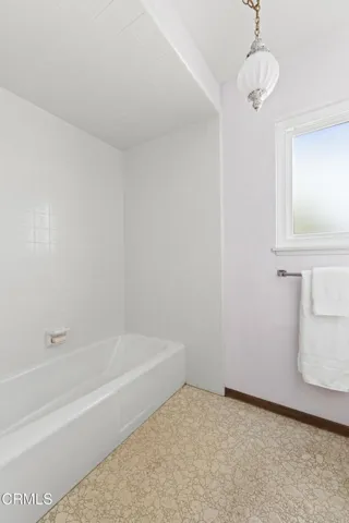 2465 Grand Ave Web-22