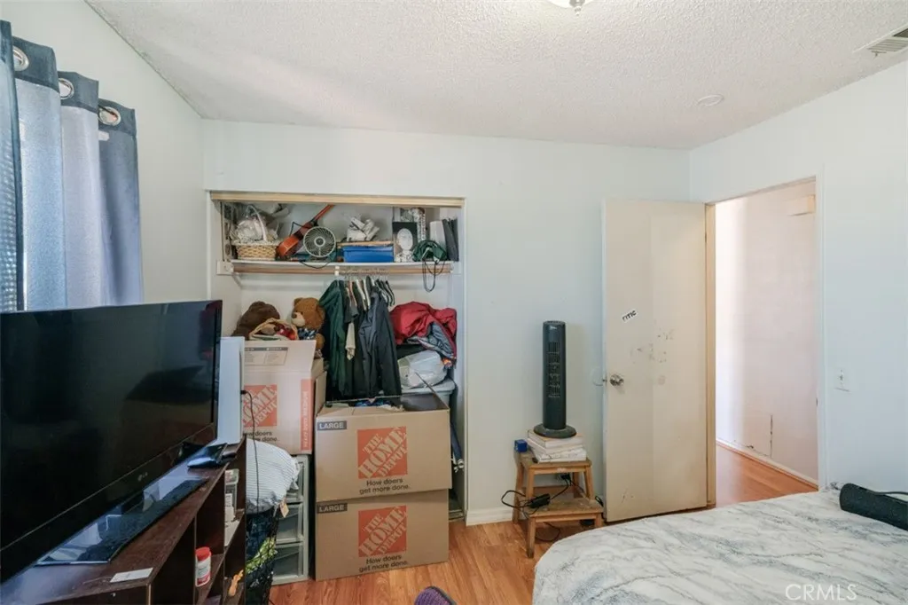 11995 11995 Jamacha, Apple Valley, California 92308 home-pic-16