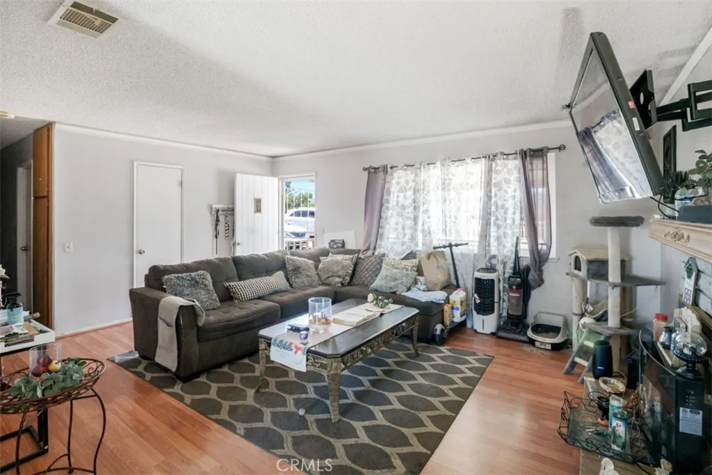 11995 11995 Jamacha, Apple Valley, California 92308 home-pic-7