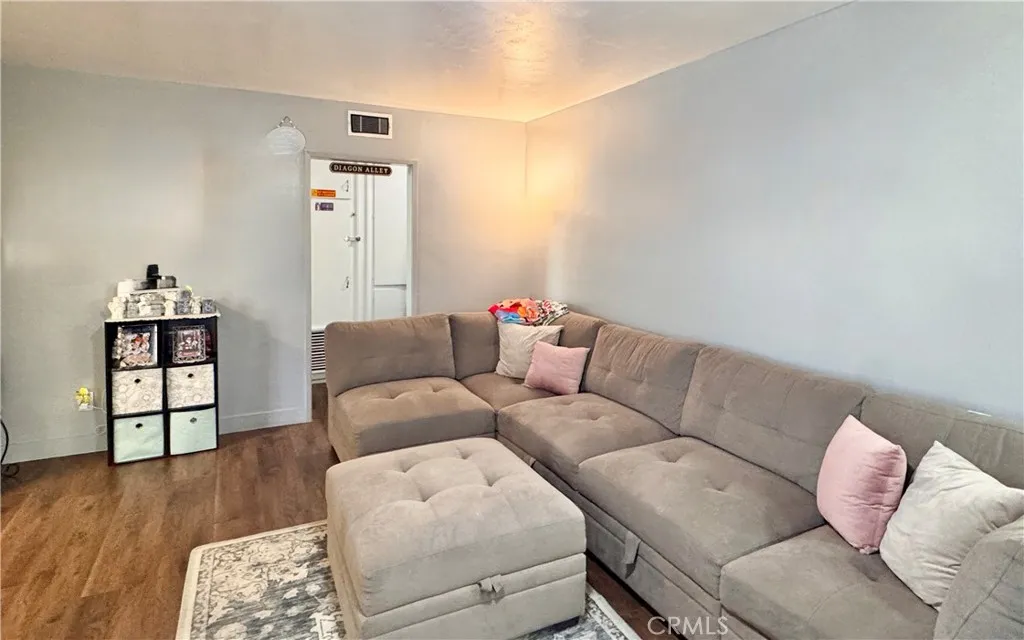 4558 N Mountain View, San Bernardino, California 92407 home-pic-4