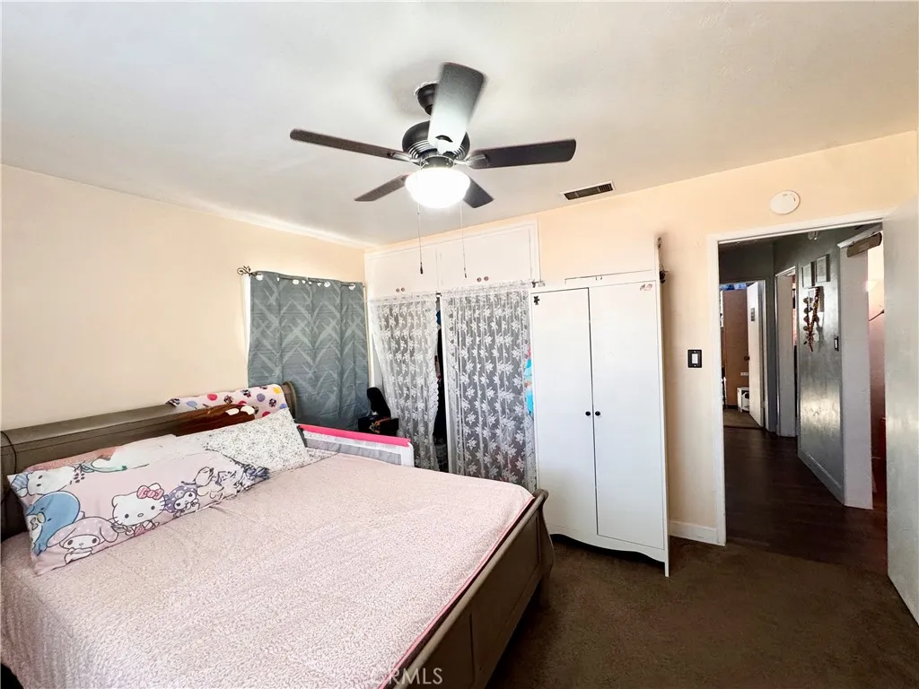 4558 N Mountain View, San Bernardino, California 92407 home-pic-13